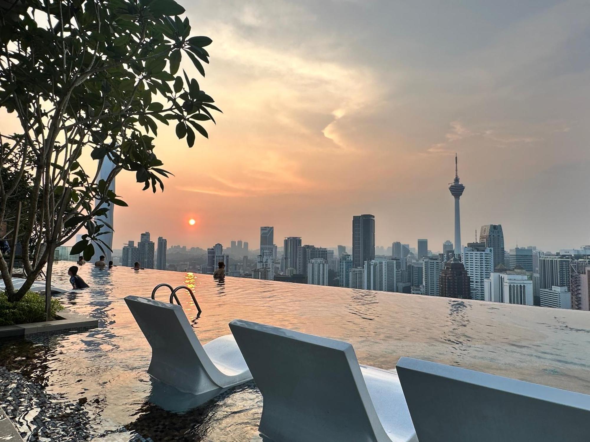 Axon Residence Suites Kl Куала-Лумпур Экстерьер фото